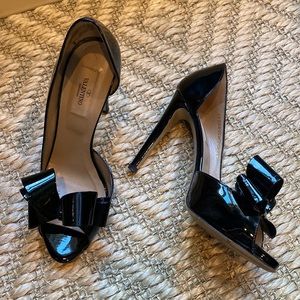VALENTINO D'Orsay Black Patent Bow Pump